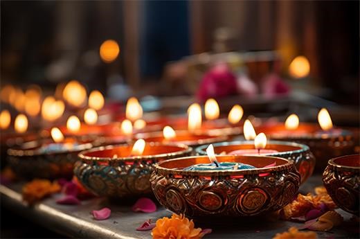 Shine Bright This Diwali with These Must-Try Makeup Looks!